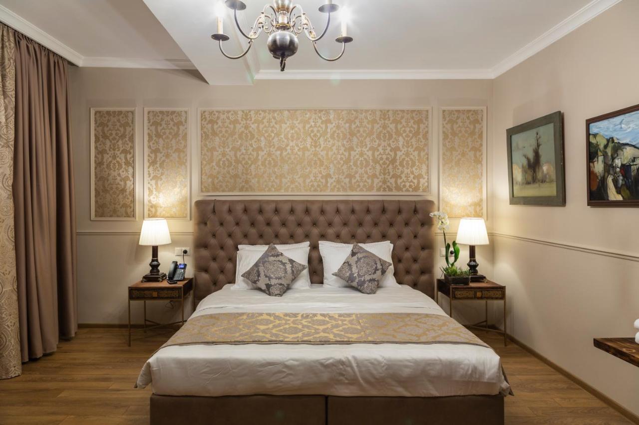 Omart Hotel - Gallery 트빌리시 외부 사진