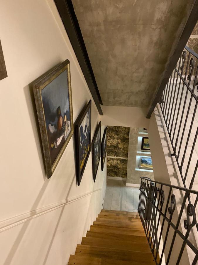 Omart Hotel - Gallery 트빌리시 외부 사진